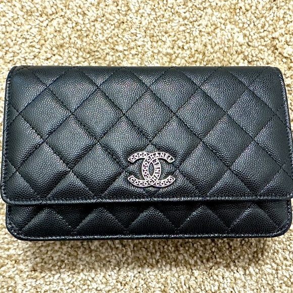 Chanel Black Textured CC Wallet on Chain Quilted Caviar - Picture 1 of 9